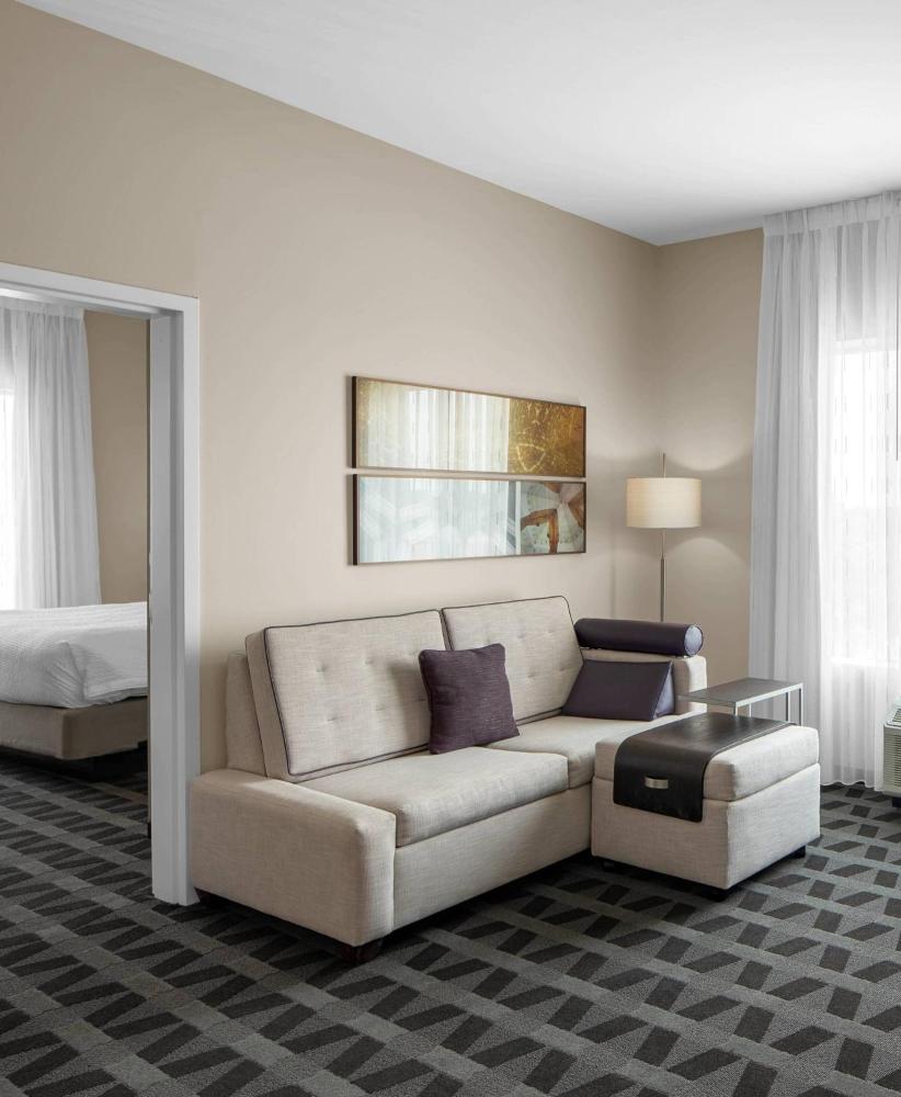 One-Bedroom Queen Suite with Sofa Bed - Mobility Accessible with Tub interior